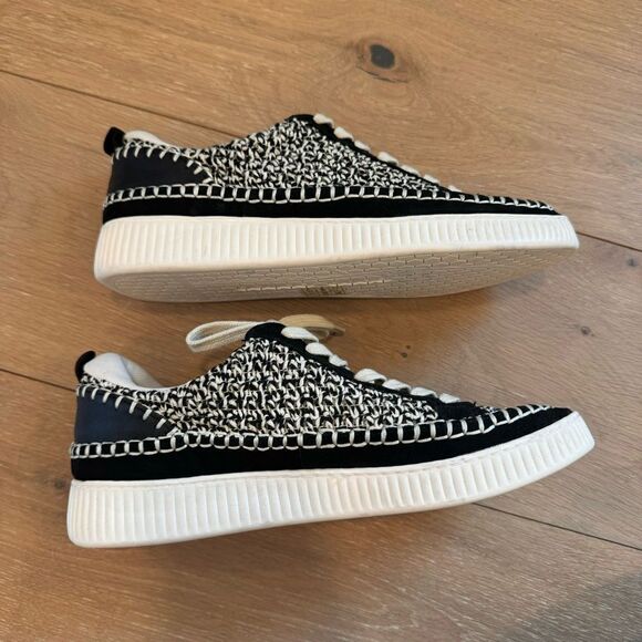 Dolce Vita Nicona Sneakers - Picture 6 of 10